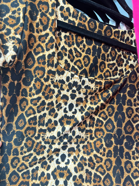Women Low Neck Cut Animal Print Crop Tops